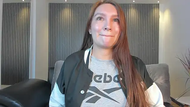 Snapshot of miataylorr1 chatting on 01-20-25, 11:24 miataylorr1 online show from 01-20-25, 11:24