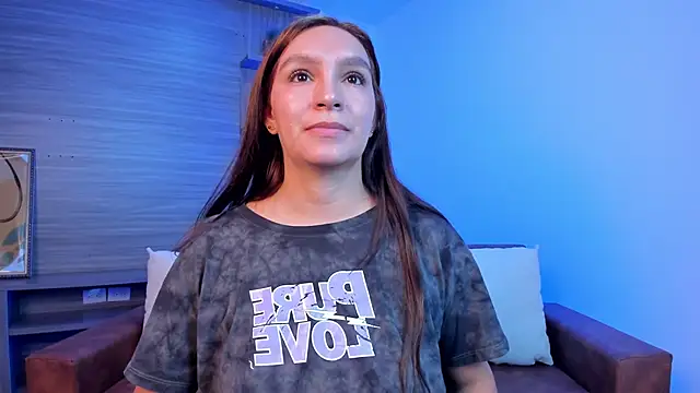 Snapshot of miataylorr1 chatting on 02-18-25, 12:06 miataylorr1 online show from 02-18-25, 12:06