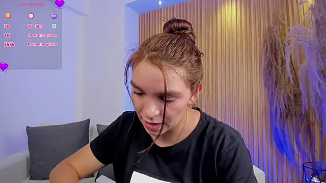 Snapshot of miataylorr1 chatting on 02-27-25, 06:20 miataylorr1 online show from 02-27-25, 06:20