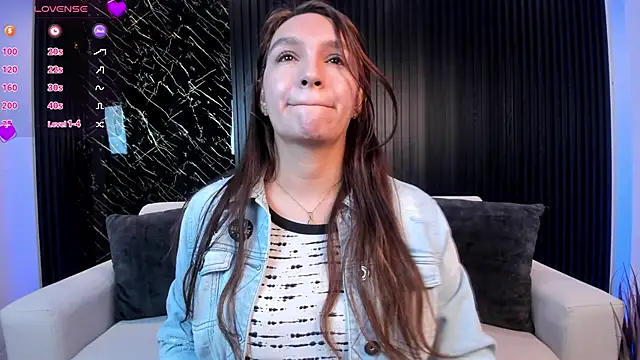 Snapshot of miataylorr1 chatting on 03-14-25, 11:56 miataylorr1 online show from 03-14-25, 11:56