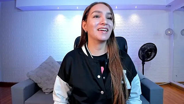 Snapshot of miataylorr1 chatting on 09-10-25, 12:16 miataylorr1 online show from 09-10-25, 12:16