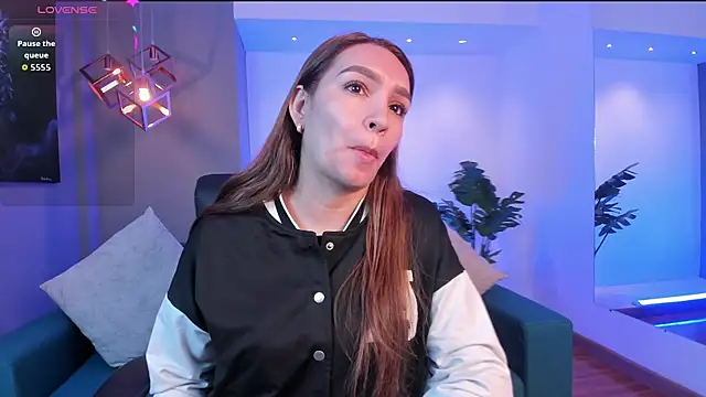 Snapshot of miataylorr1 chatting on 09-13-25, 12:16 miataylorr1 online show from 09-13-25, 12:16