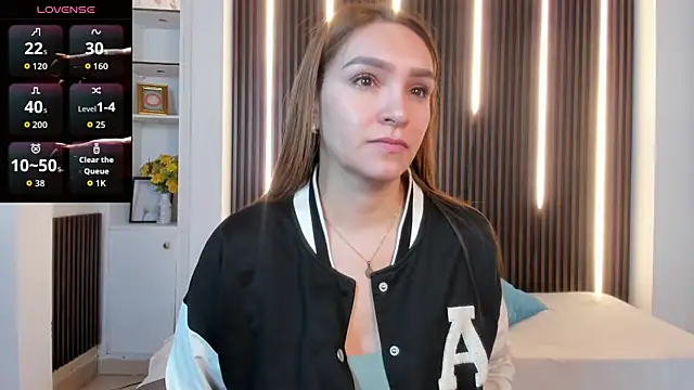 Snapshot of miataylorr1 chatting on 09-22-25, 12:51 miataylorr1 online show from 09-22-25, 12:51