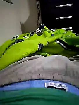 Snapshot of shiiank chatting on 05-12-26, 12:52 shiiank online show from 05-12-26, 12:52