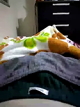 Snapshot of shiiank chatting on 05-20-26, 02:07 shiiank online show from 05-20-26, 02:07