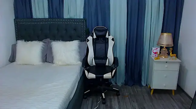 cyberanita online show from 02-01-25, 06:19