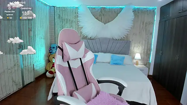 floryn susana online show from 02-23-25, 07:49