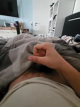 BigJuicy18cm online show from 04-27-26, 09:51