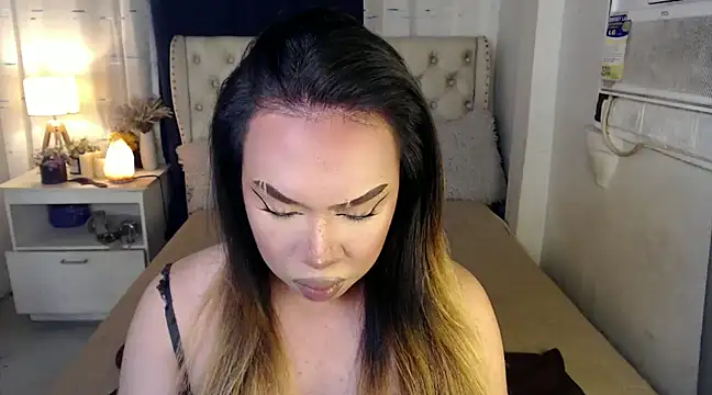 Snapshot of RebecaNextToYou chatting on 01-11-25, 08:21 RebecaNextToYou online show from 01-11-25, 08:21