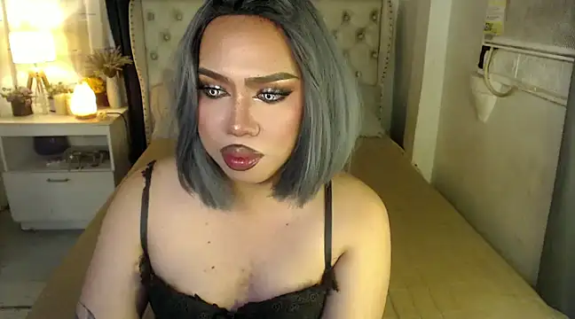 Snapshot of RebecaNextToYou chatting on 01-19-25, 08:19 RebecaNextToYou online show from 01-19-25, 08:19