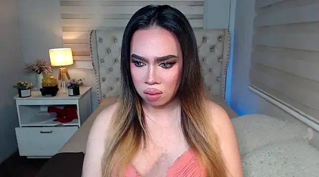 Snapshot of RebecaNextToYou chatting on 02-12-25, 08:40 RebecaNextToYou online show from 02-12-25, 08:40