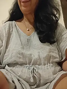 Susannemilf online show from 04-07-26, 02:34