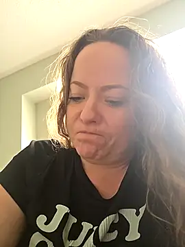 julimonroe online show from 02-06-26, 03:04