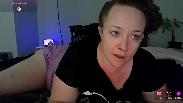 julimonroe online show from 03-09-26, 03:32