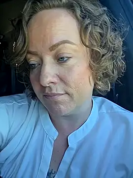 julimonroe online show from 04-24-26, 05:37