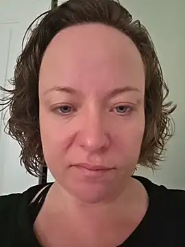 julimonroe online show from 06-10-26, 06:29