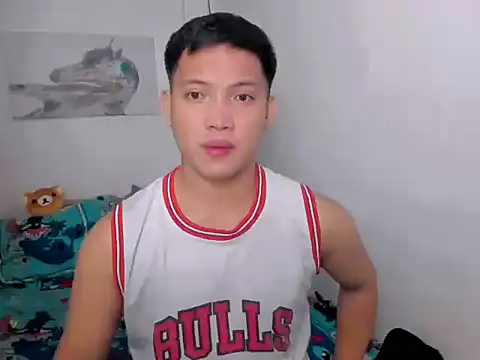 xSebastian19 online show from 04-25-26, 06:49