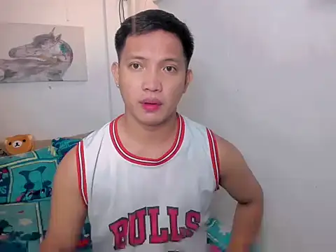 xSebastian19 online show from 04-29-26, 08:18