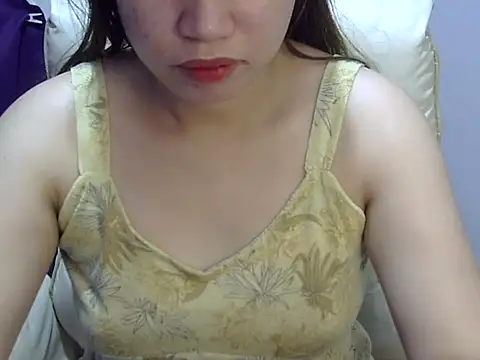    zurIII09  online show from 03-31-26, 07:42