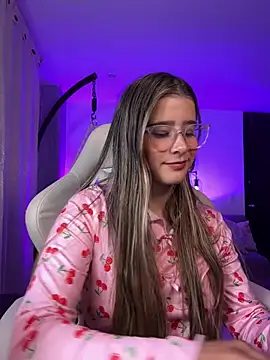 Snapshot of Stormiie777 chatting on 02-01-26, 12:09 Stormiie777 online show from 02-01-26, 12:09