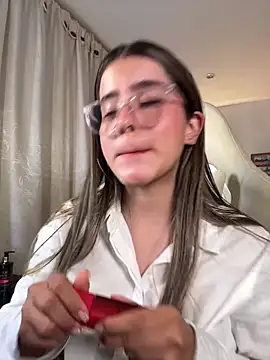 Snapshot of Stormiie777 chatting on 03-05-26, 01:34 Stormiie777 online show from 03-05-26, 01:34