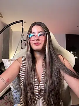 Snapshot of Stormiie777 chatting on 03-06-26, 02:08 Stormiie777 online show from 03-06-26, 02:08