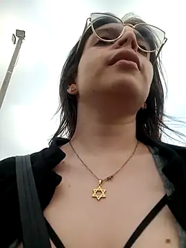 lorenitabella online show from 03-25-26, 09:21