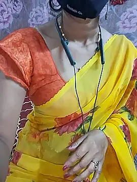 Snapshot of XBHUUME chatting on 12-03-24, 05:23 XBHUUME online show from 12-03-24, 05:23