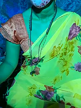 Snapshot of XBHUUME chatting on 01-21-25, 05:20 XBHUUME online show from 01-21-25, 05:20