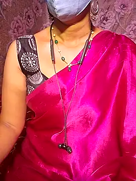 Snapshot of XBHUUME chatting on 03-20-25, 05:36 XBHUUME online show from 03-20-25, 05:36