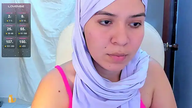 MatchedEyebrow online show from 02-17-25, 08:36