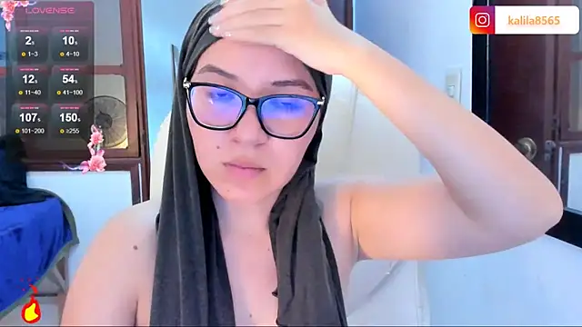 MatchedEyebrow online show from 09-26-25, 09:08