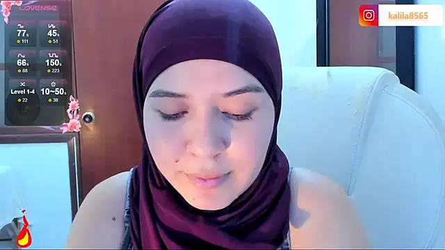 MatchedEyebrow online show from 10-09-25, 09:02