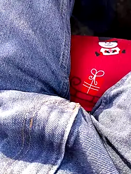 feet toes online show from 02-20-25, 01:19