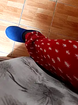 feet toes online show from 04-14-26, 05:35