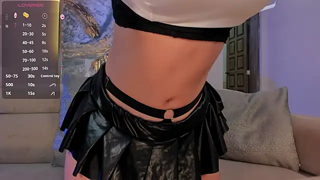 Snapshot of MadelineFox chatting on 02-09-25, 08:11 MadelineFox online show from 02-09-25, 08:11