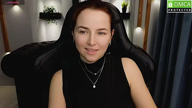 Snapshot of Mira_Mermayd chatting on 01-31-25, 11:35 Mira Mermayd online show from 01-31-25, 11:35