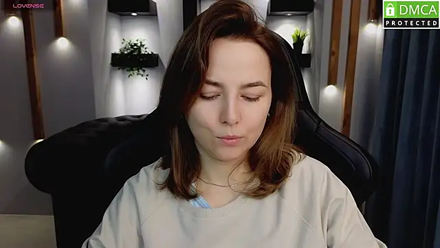 Snapshot of Mira_Mermayd chatting on 02-09-25, 01:11 Mira Mermayd online show from 02-09-25, 01:11