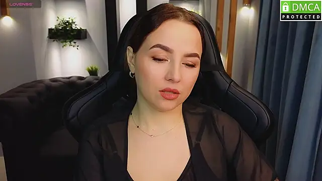 Snapshot of Mira_Mermayd chatting on 02-22-25, 04:18 Mira Mermayd online show from 02-22-25, 04:18