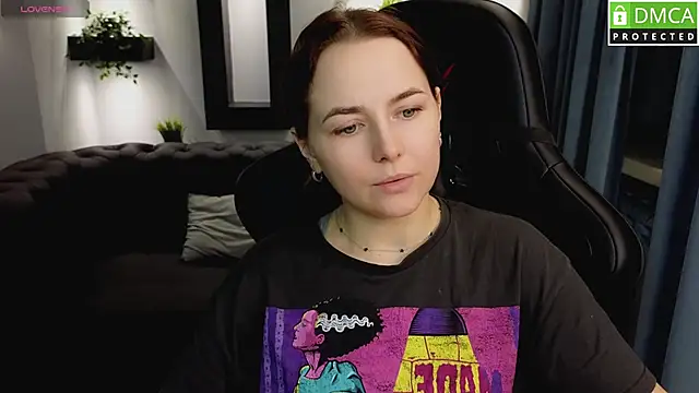 Snapshot of Mira_Mermayd chatting on 02-25-25, 08:14 Mira Mermayd online show from 02-25-25, 08:14