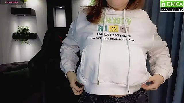 Snapshot of Mira_Mermayd chatting on 03-02-25, 08:16 Mira Mermayd online show from 03-02-25, 08:16