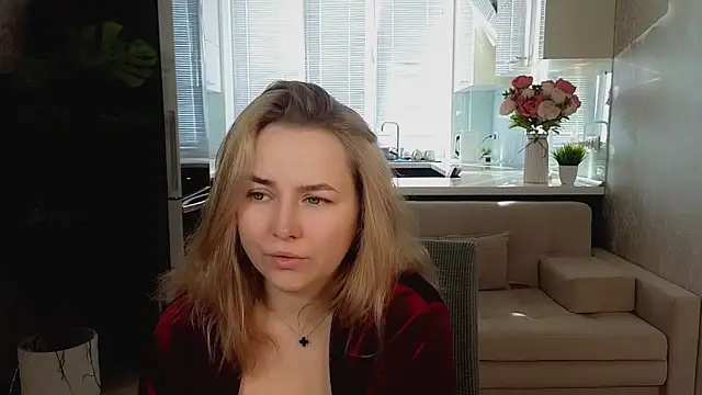 Mira Mermayd online show from 04-05-26, 01:14