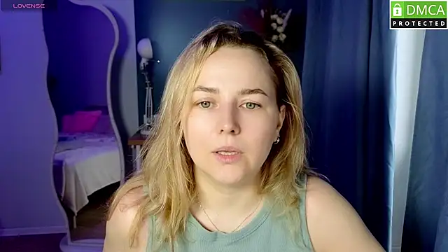 Snapshot of Mira_Mermayd chatting on 05-21-26, 01:12 Mira Mermayd online show from 05-21-26, 01:12