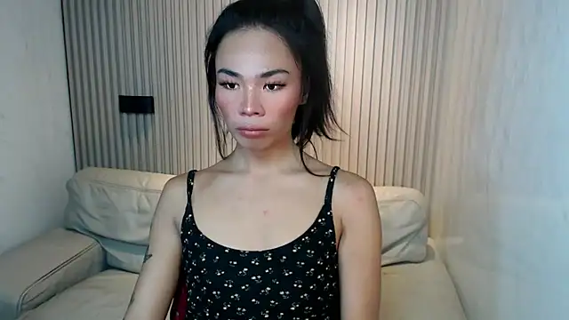 Snapshot of MissCumSex chatting on 09-17-25, 05:09 MissCumSex online show from 09-17-25, 05:09