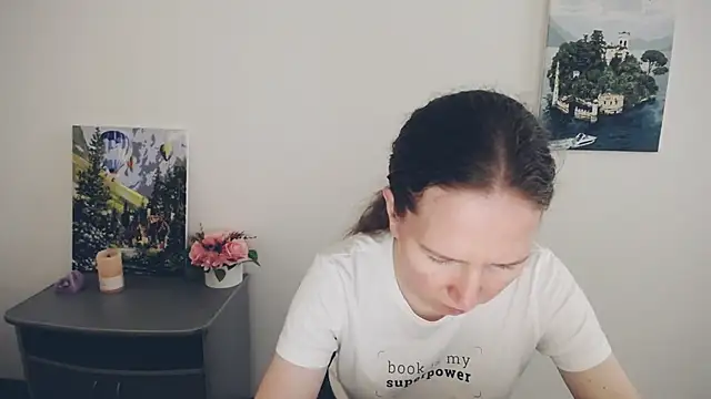 Snapshot of Sexy_MargoX_ chatting on 09-23-25, 02:31 Sexy MargoX online show from 09-23-25, 02:31