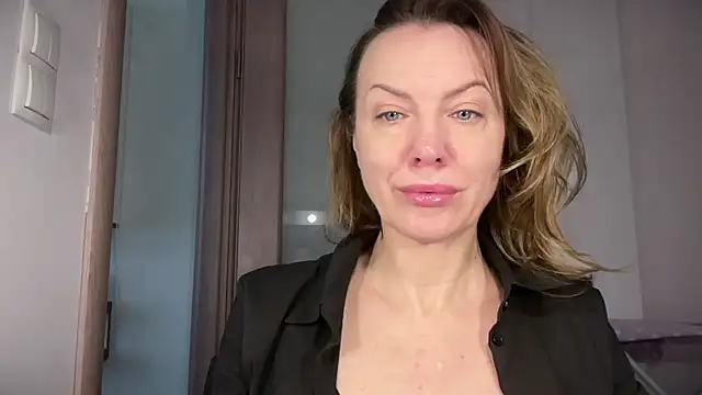 RachellAmazing online show from 04-18-26, 06:28