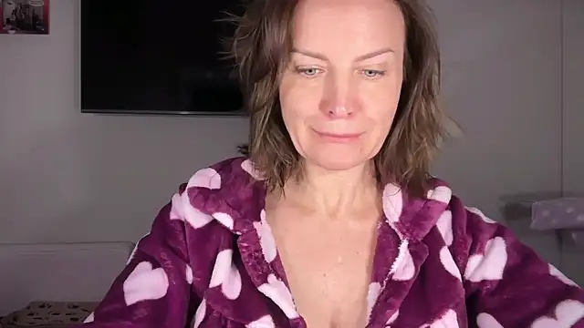 Snapshot of RachellAmazing chatting on 05-25-26, 06:47 RachellAmazing online show from 05-25-26, 06:47