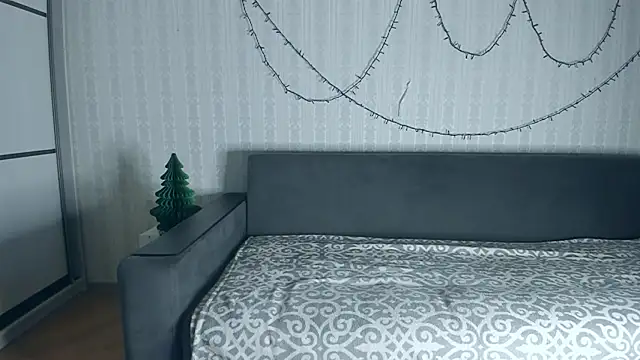 Jessica Rubatte online show from 12-23-25, 08:45