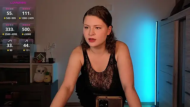 TinniAngel online show from 01-12-26, 06:24