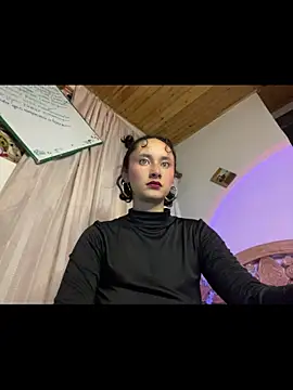 bellaa-w online show from 04-28-26, 02:49